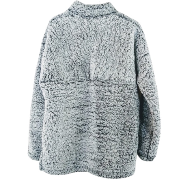 Sherpa Cozy Pockets Sweater Top Host Pick - Picture 8 of 10